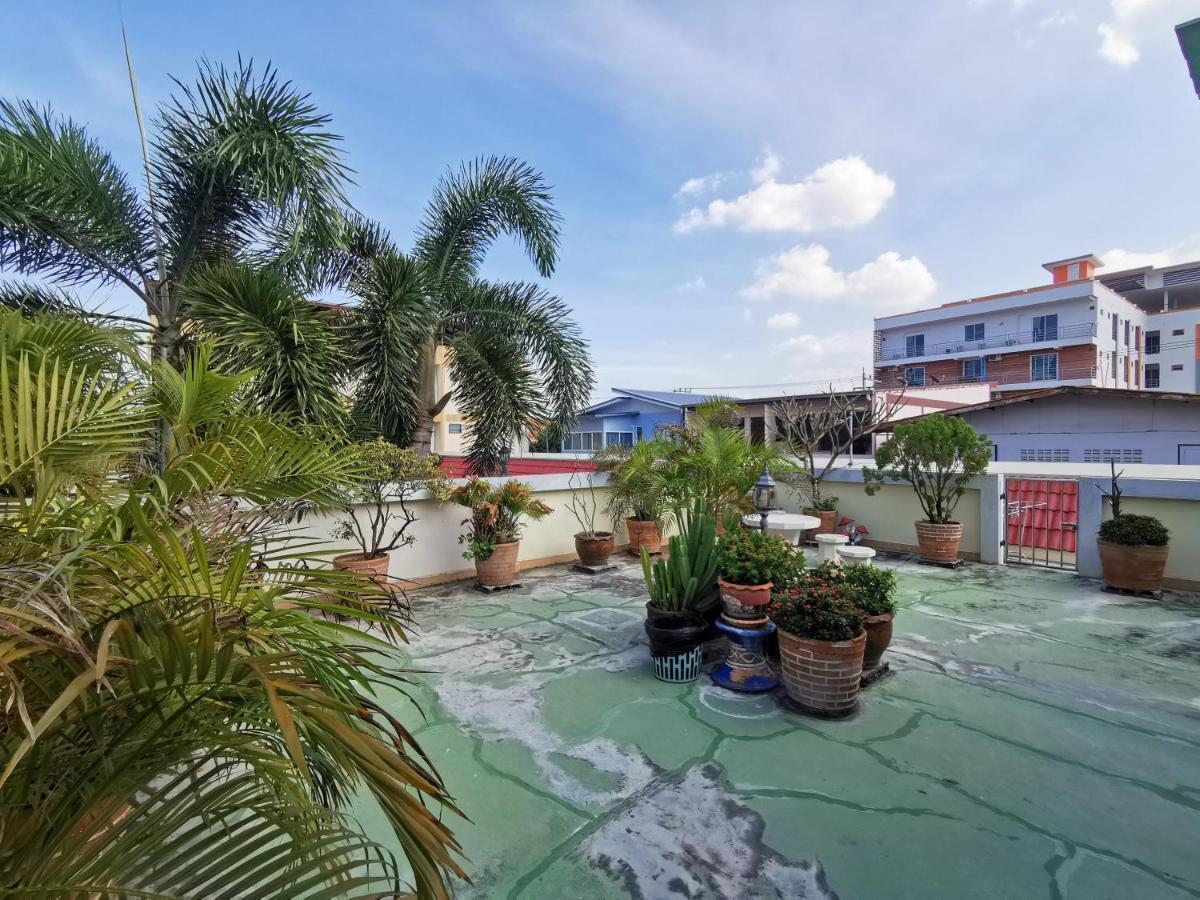 Samiya Guesthouse Bangsaen Eksteriør billede