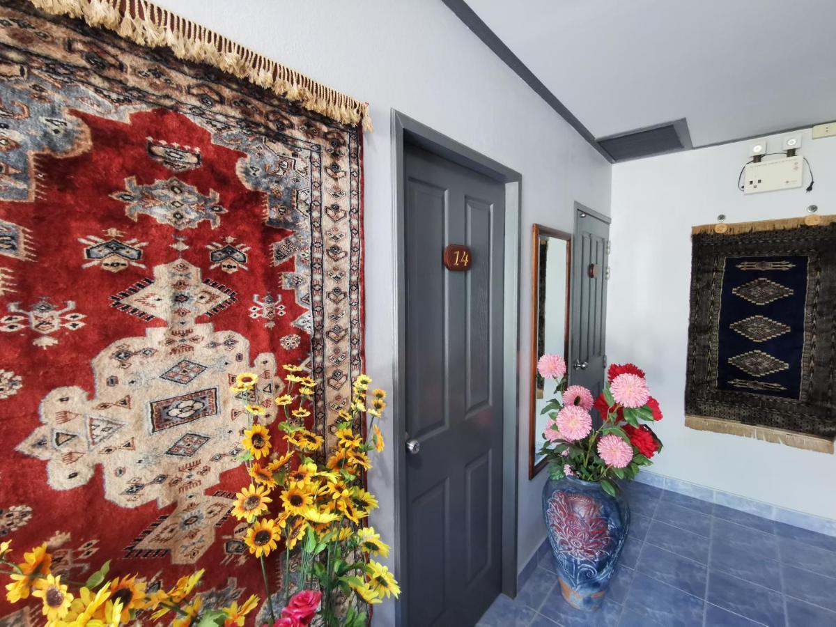 Samiya Guesthouse Bangsaen Eksteriør billede