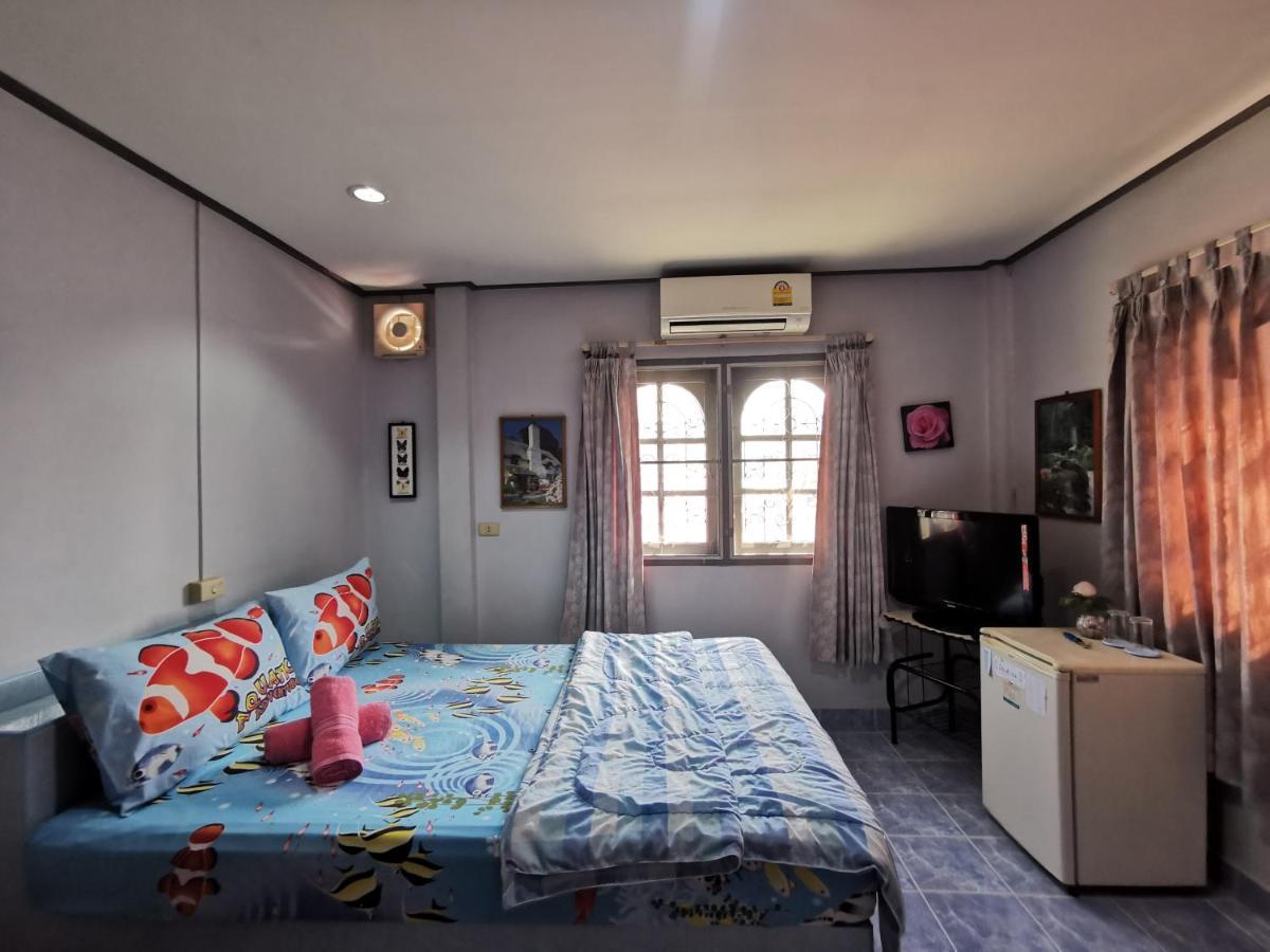 Samiya Guesthouse Bangsaen Eksteriør billede