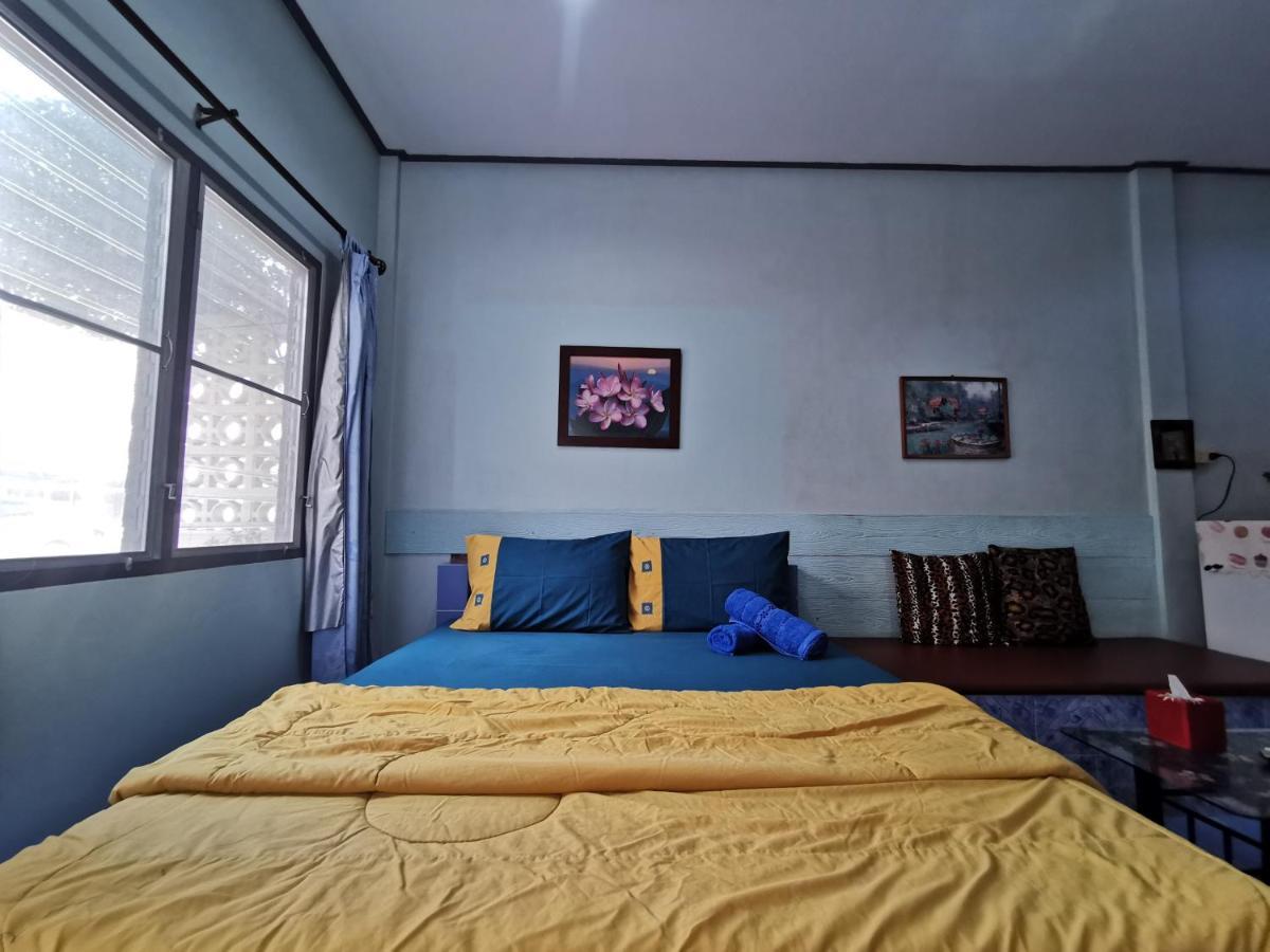 Samiya Guesthouse Bangsaen Eksteriør billede
