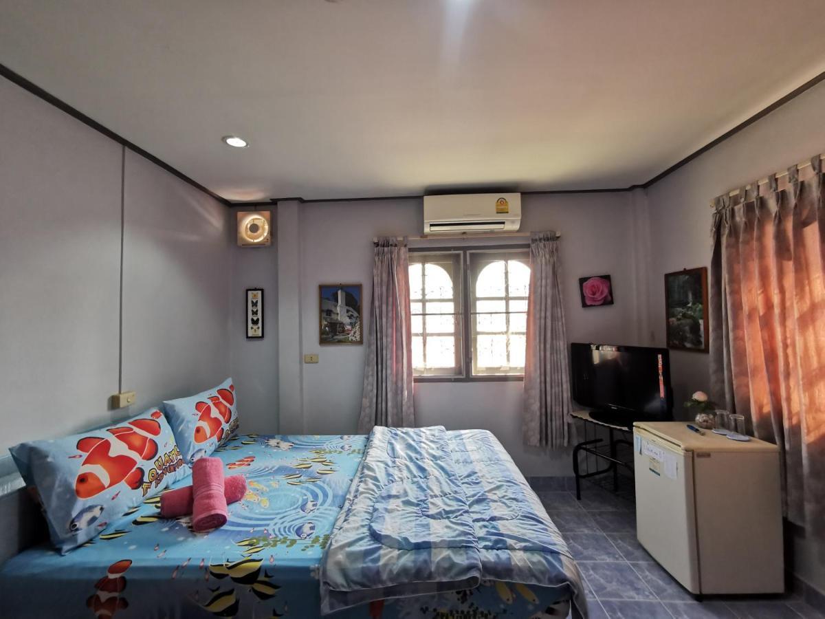 Samiya Guesthouse Bangsaen Eksteriør billede
