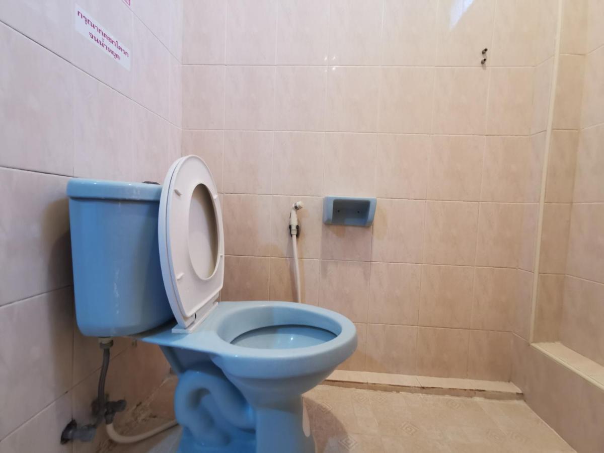Samiya Guesthouse Bangsaen Eksteriør billede